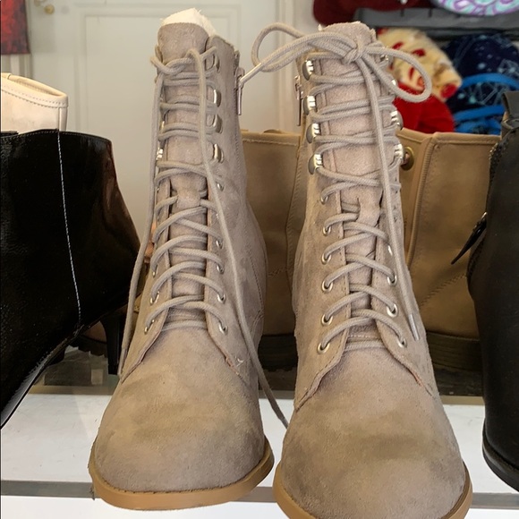 Boots - Picture 1 of 2